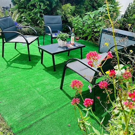 Schöne ruhige Ferienwohnung - in Eisenach mit Kamin - Nahe Karolinentalbrücke Exterior foto