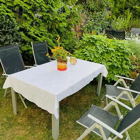 Schöne ruhige Ferienwohnung - in Eisenach mit Kamin - Nahe Karolinentalbrücke Exterior foto