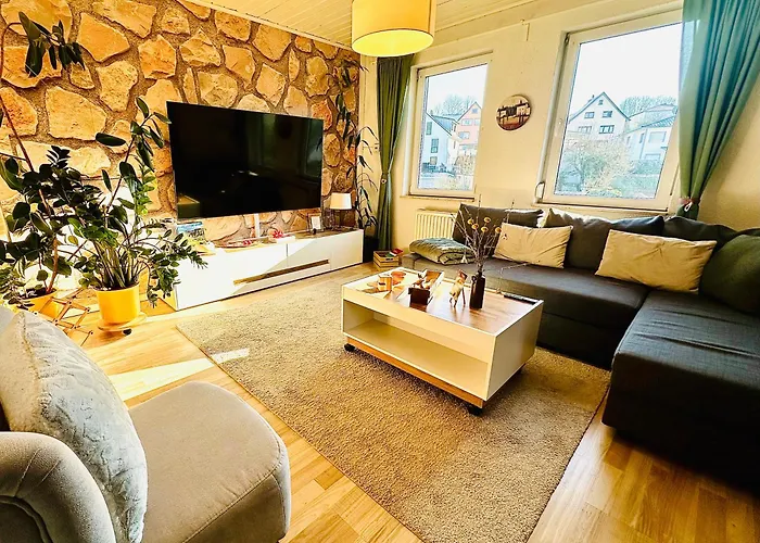 Schoene Ruhige Ferienwohnung - In Eisenach Mit Kamin - Nahe Karolinentalbruecke - Hund Ja